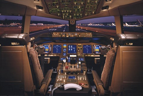 Airplane - Boeing 777-200 Flight Deck