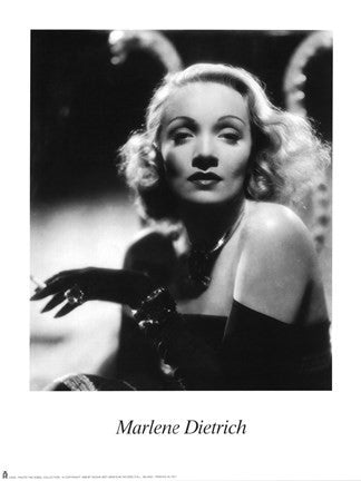 Marlene Dietrich - Black and white