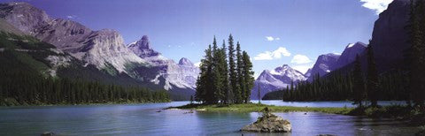 Maligne Lake