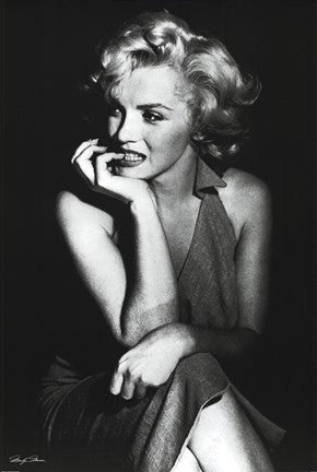 Marilyn Monroe (Sitting)