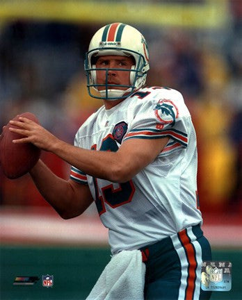 Dan Marino - Close up, action