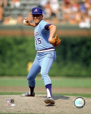 Phil Niekro - Pitching Action