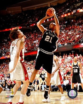 Tim Duncan - 2007 Finals - Game 3 (#10)