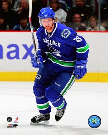 Henrik Sedin - 2007 Home Action