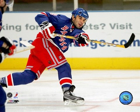 Scott Gomez - 2007 Home Action