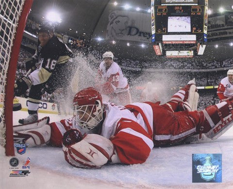 Chris Osgood in Game 6 of the 2008 NHL Stanley Cup Finals; Action #25