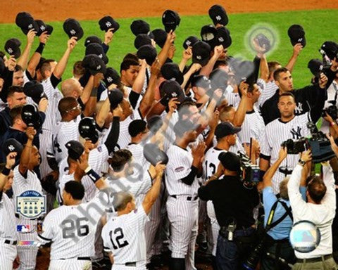 The New York Yankees Salute the Crowd after the Final Game at Yankee Stadium 2008