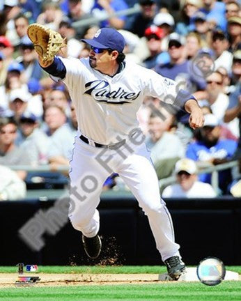 Adrian Gonzalez - 2009 Fielding Action