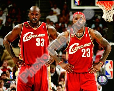 LeBron James & Shaquille O'Neal 2009-10 Group Shot