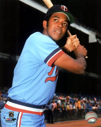 Tony Oliva Posed