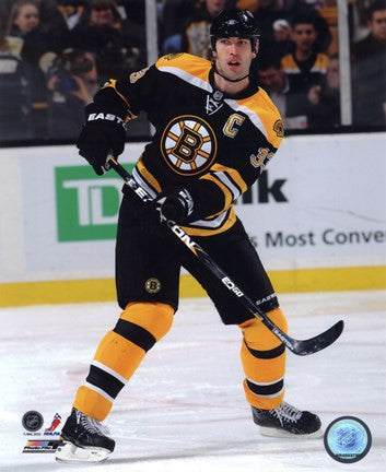 Zdeno Chara 2010-11 Action