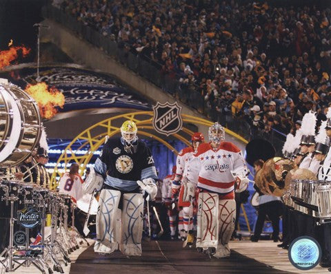 Semyon Varlamov & Marc-Andre Fleury 2011 NHL Winter Classic Action