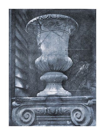 Ionic Urn