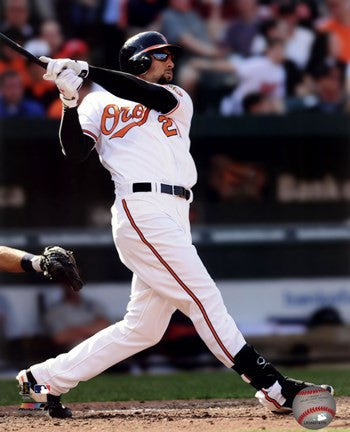 Nick Markakis 2011 Action