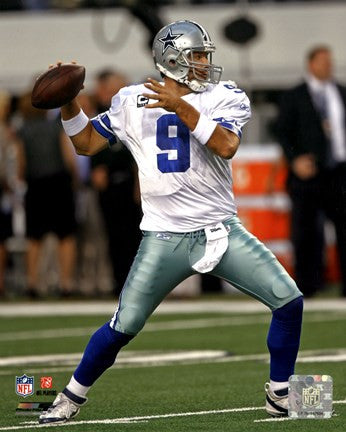 Tony Romo 2011 Action