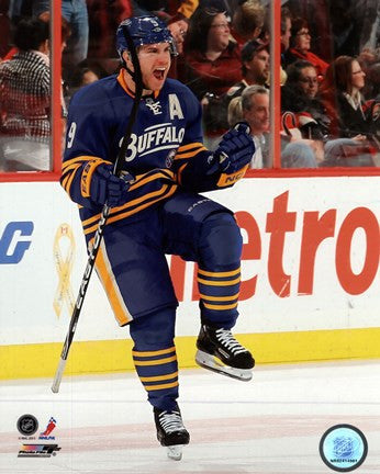 Derek Roy 2011-12 Action