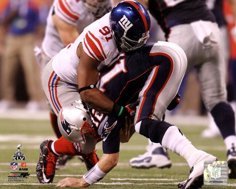 Justin Tuck Super Bowl XLVI Action