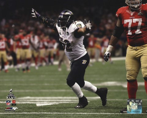 Ray Lewis Celebrates the final play of his NFL career Super Bowl XLVII