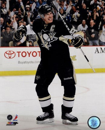 Sidney Crosby Rejoicing 2012-13