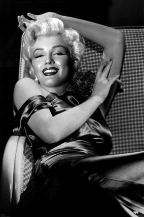 Marilyn Monroe - Reclining