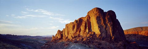 Red rock at summer sunset, Valley Of Fire State Park, Nevada, USA