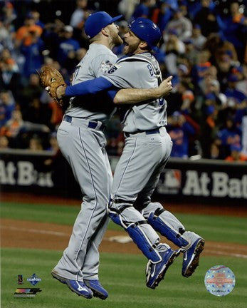 Wade Davis & Drew Butera celebrate winning Game 5 of the 2015 World Series