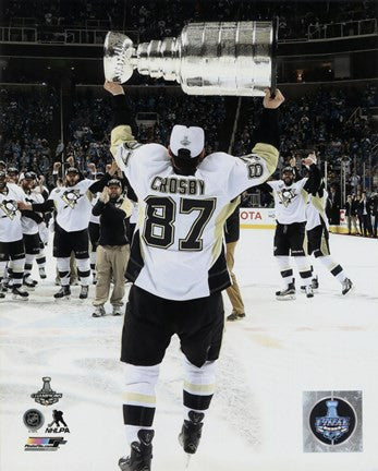 Sidney Crosby with the Stanley Cup Game 6 of the 2016 Stanley Cup Finals