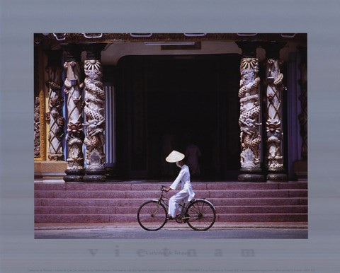 Follower of Cao Dai, Tay Ninh Temple